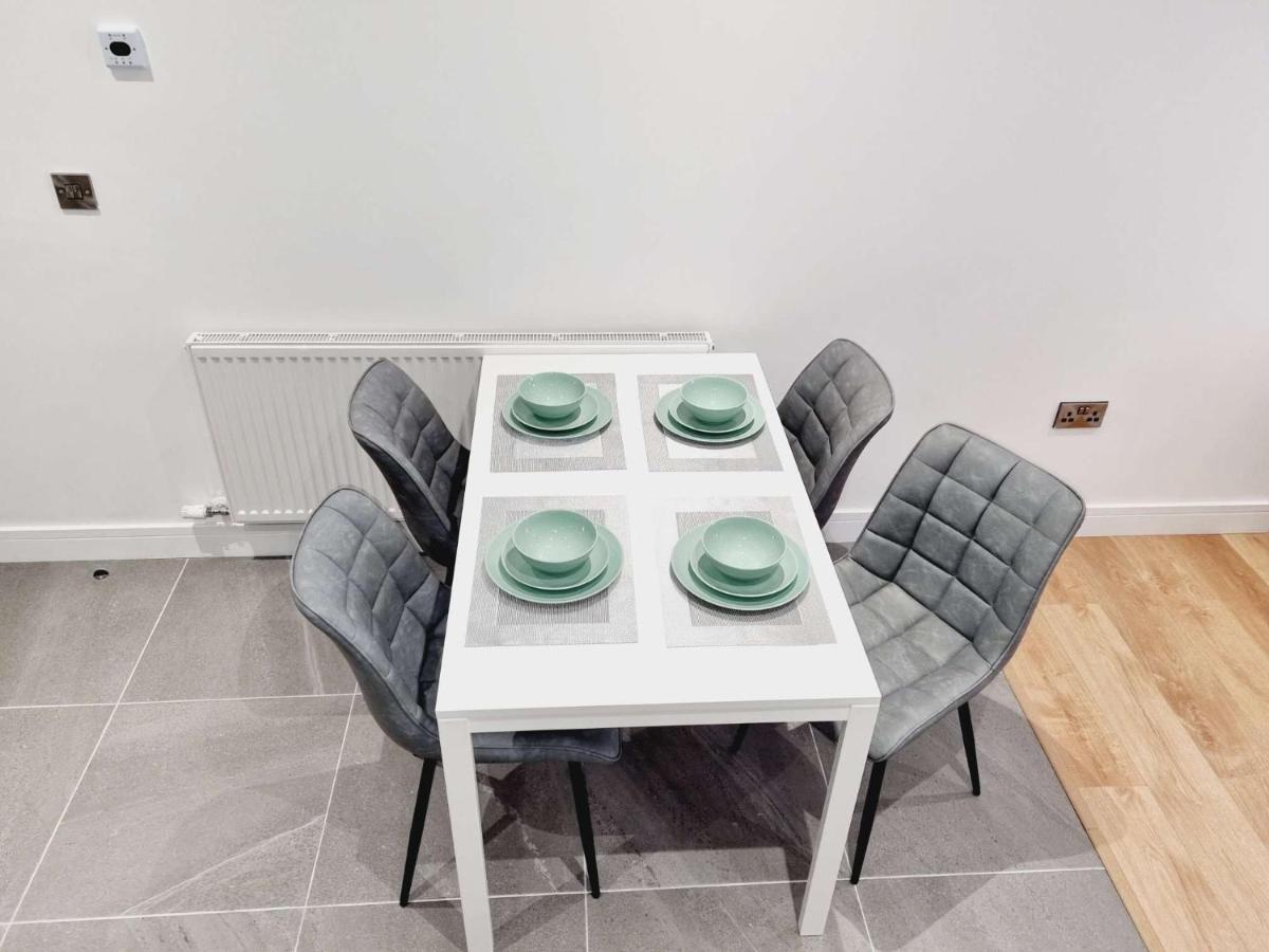 Lmk, Spacious 1 Bedroom Ground Floor Apartment, Ev Charger, Free Parking Wi-Fi, Great Location بلفاست المظهر الخارجي الصورة