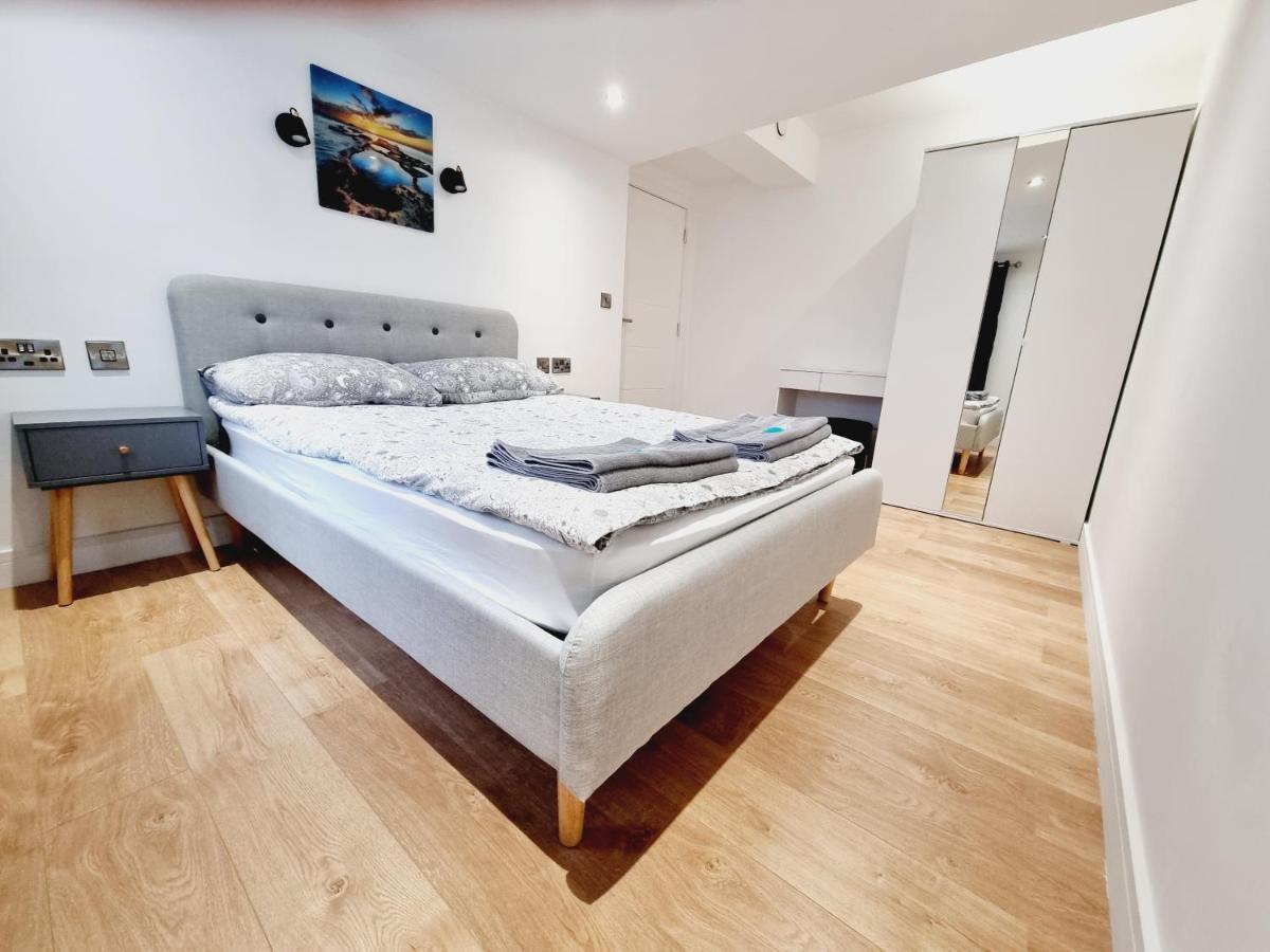 Lmk, Spacious 1 Bedroom Ground Floor Apartment, Ev Charger, Free Parking Wi-Fi, Great Location بلفاست المظهر الخارجي الصورة